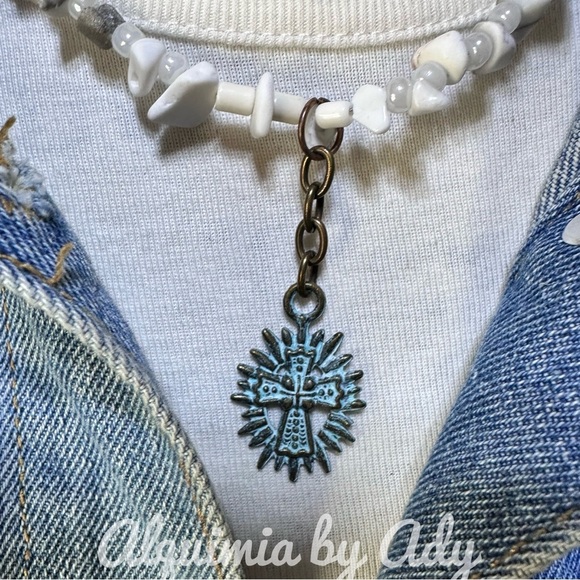Rustic cross howlite puka maximalist necklace/chunky/statement - Picture 3 of 6